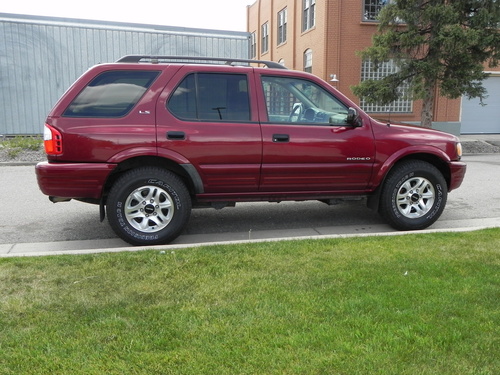 Product picture 1996-2004 Isuzu Vehicles Electrical Troubleshooting Manual (ETM) in PDF